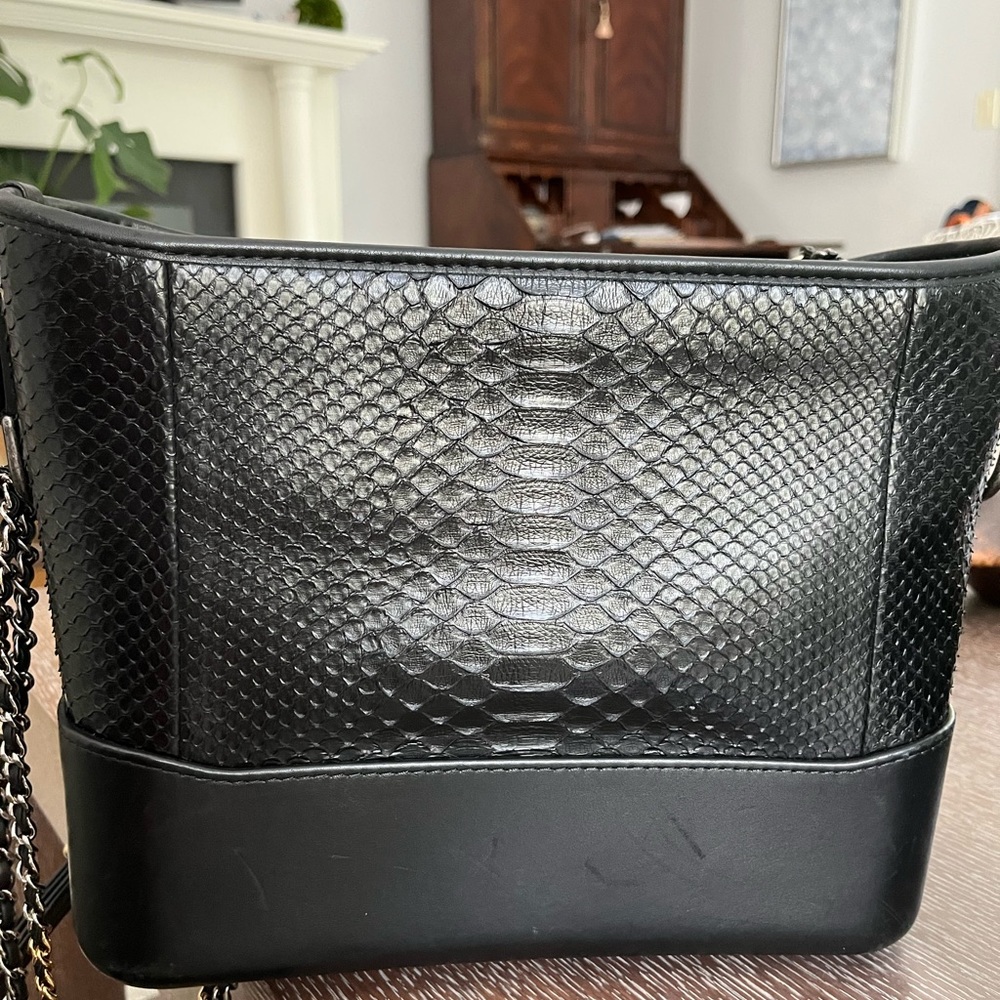 Chanel 18 C Gabrielle Bag in Python - Picture 8 of 14